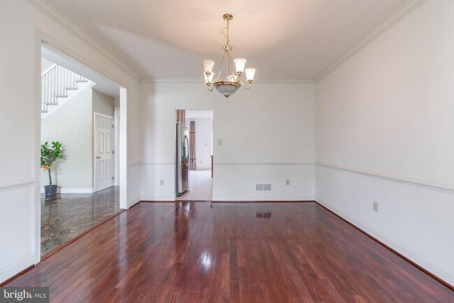 Building Photo - 17 Landon Way