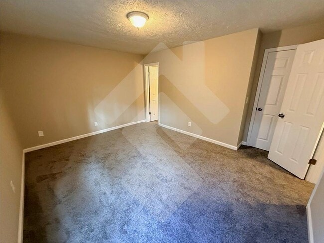 Building Photo - 899 Pastel Dr SW