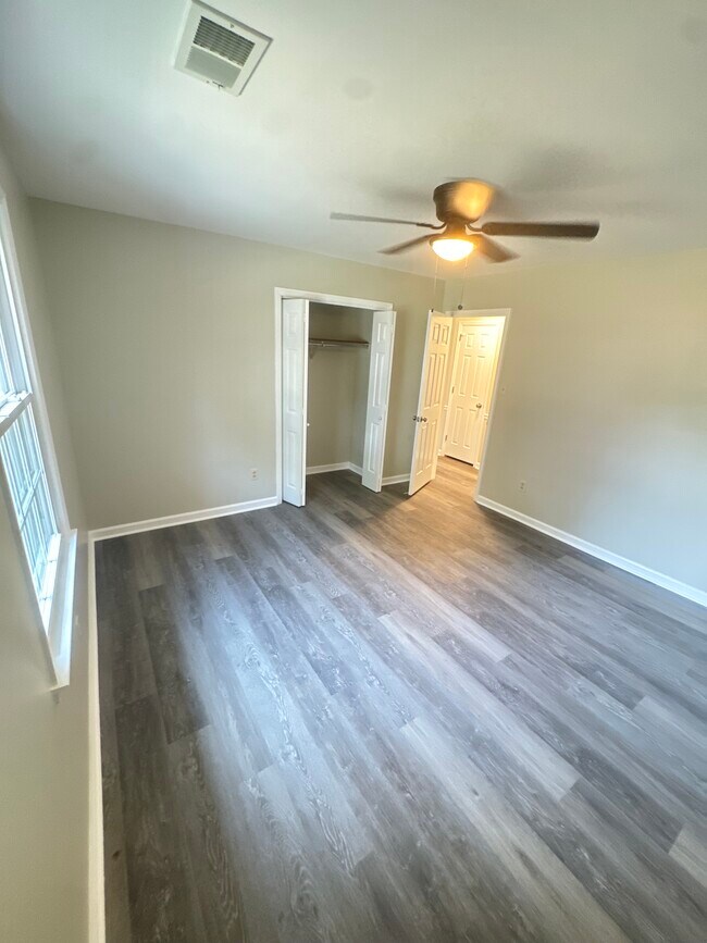 Building Photo - 2322 Magna Carta Pl SW