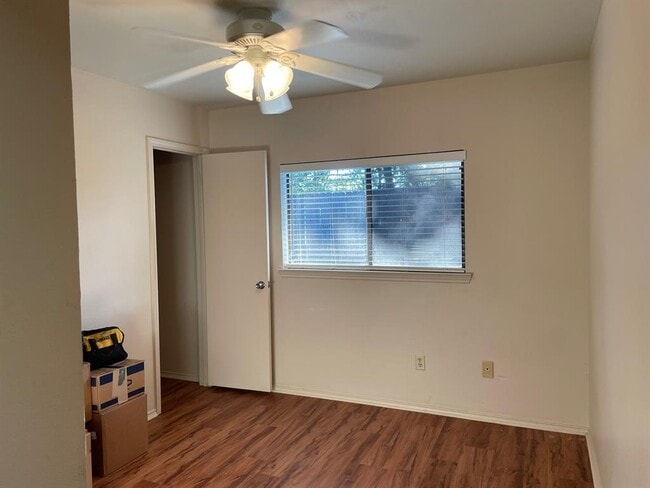 Building Photo - 10512 N Platt River Dr