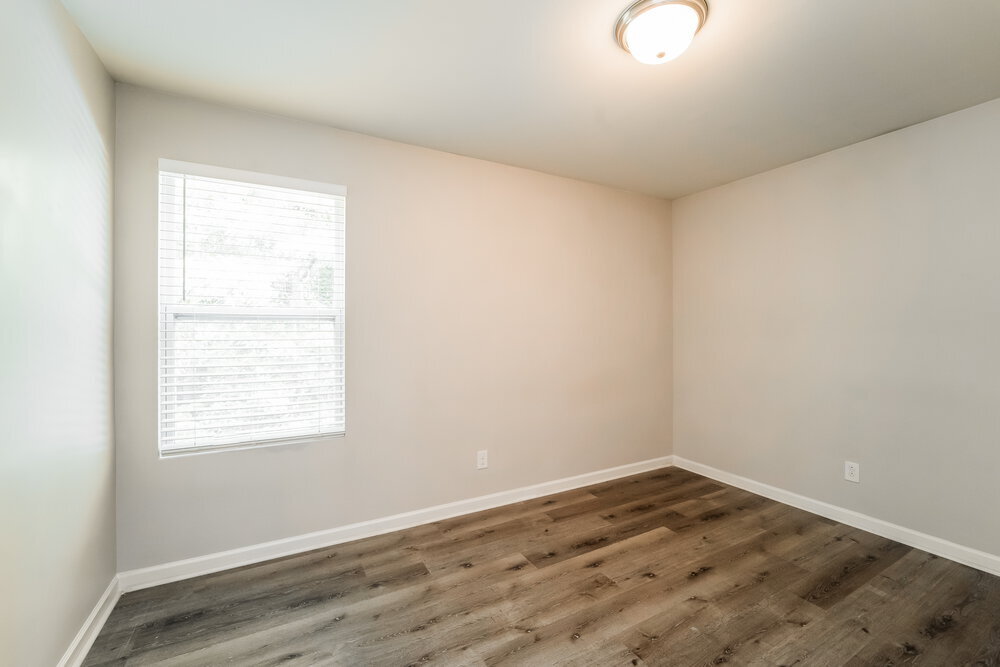 Building Photo - 630 Mountain Quail Dr