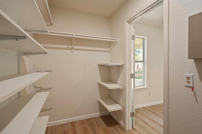 Building Photo - 1201 Marigold Way
