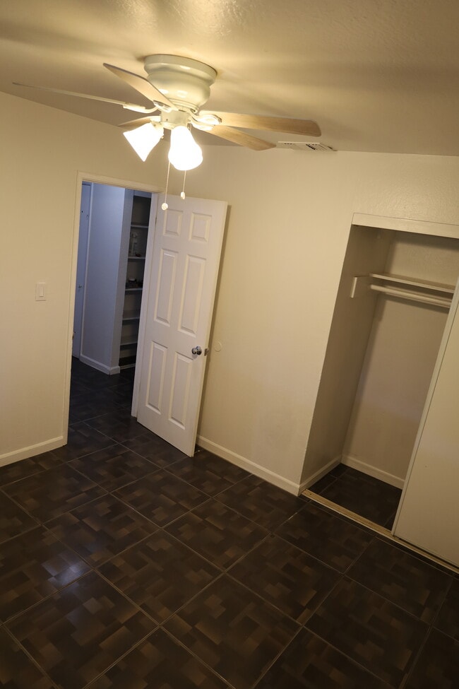 Building Photo - 6216 Leola Way