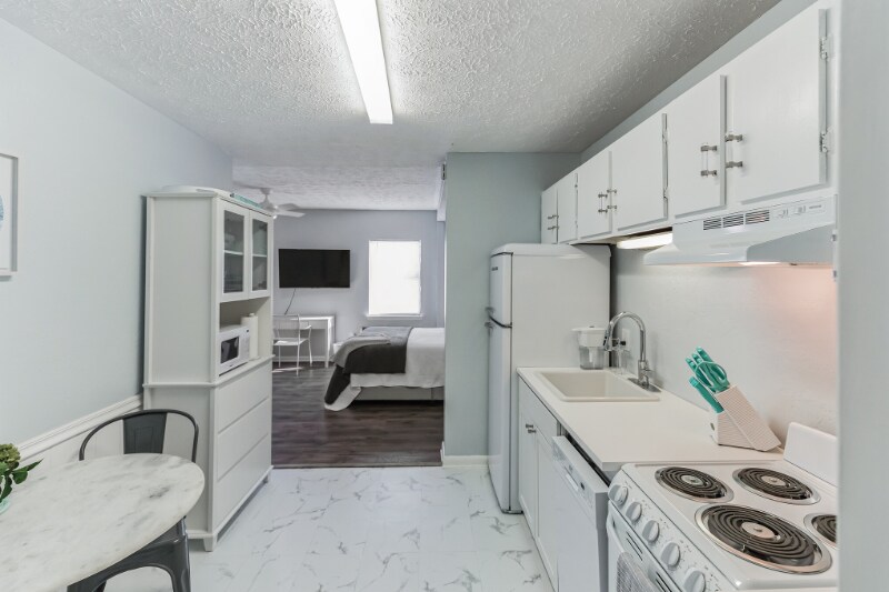 Building Photo - 216 Rose Ln