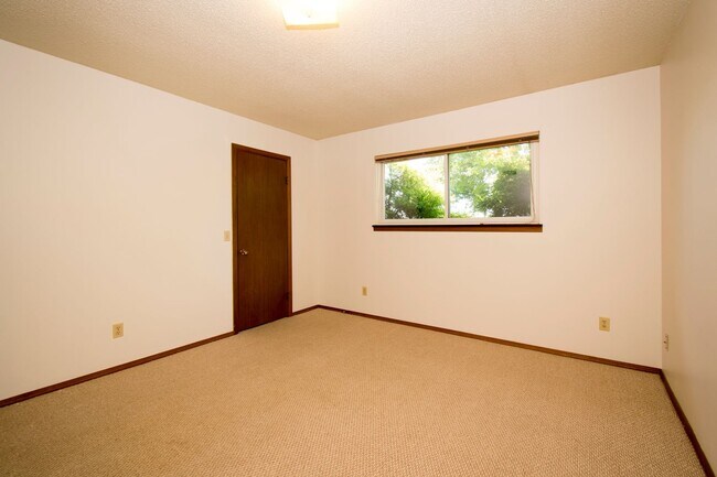 Building Photo - 2510MY