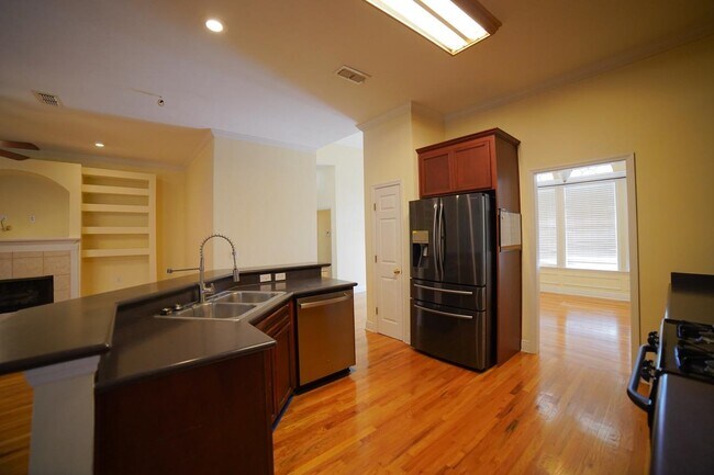 Building Photo - 1155 Sandler Ridge Rd