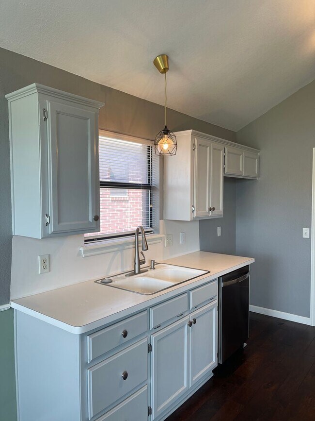 Building Photo - Water front 3 bedroom, 2 bath with a 2 car...