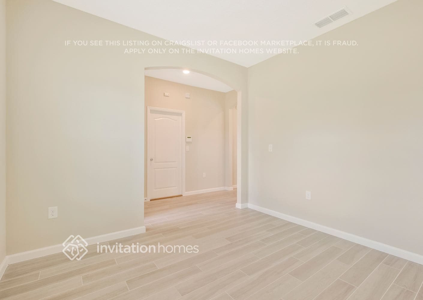 Building Photo - 423 Stone Arbor Ln