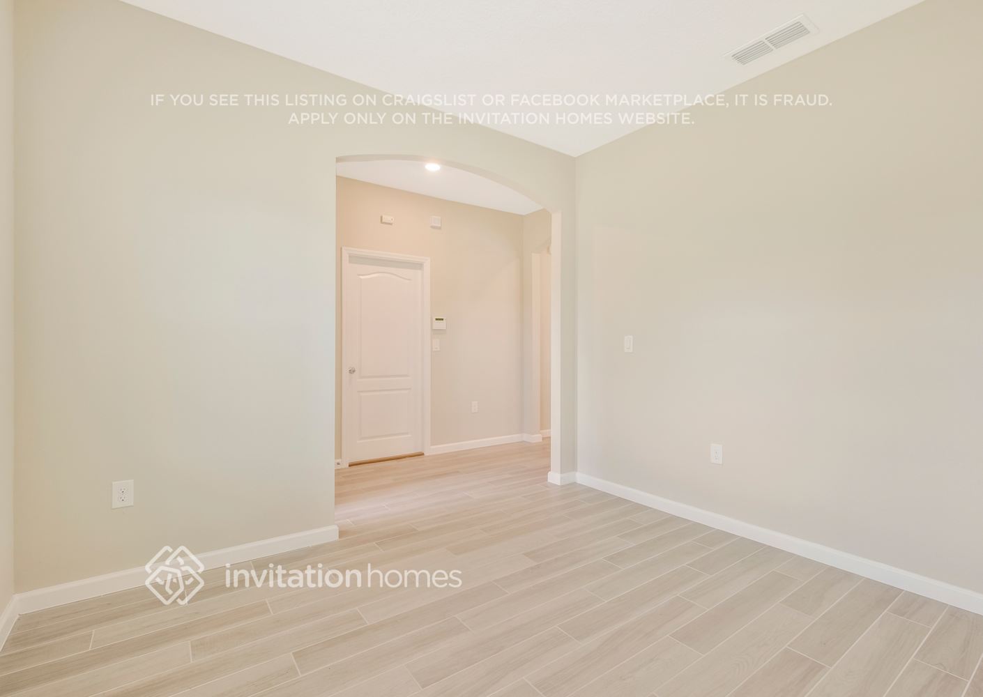 Building Photo - 423 Stone Arbor Ln