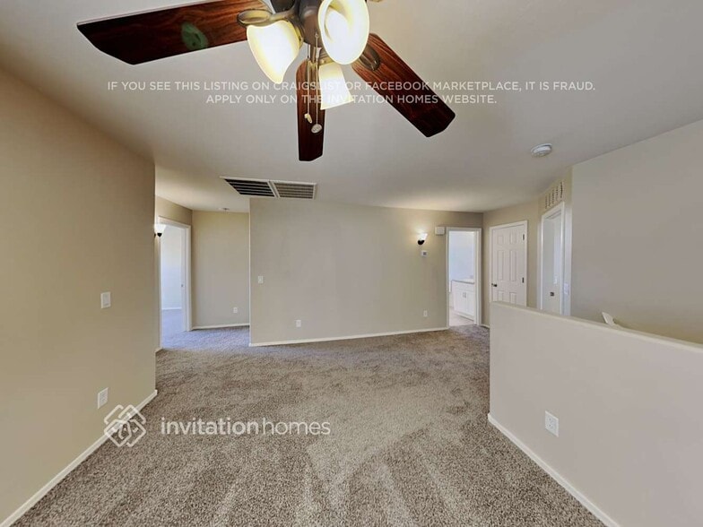 Building Photo - 3217 W Santa Cruz Ave