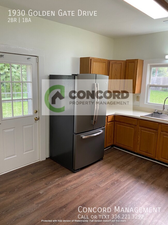 Building Photo - 1930 Golden Gate Dr