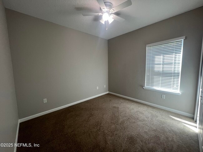 Building Photo - 4990 Key Lime Dr