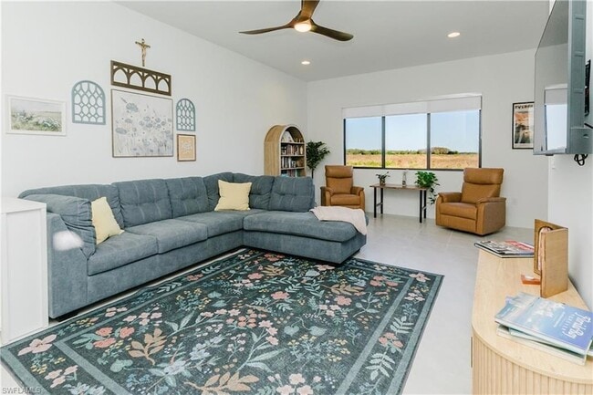 Building Photo - 5875 Cassidy Ln