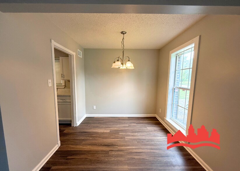 Building Photo - Welcome to 5313 Long Acres Ave!