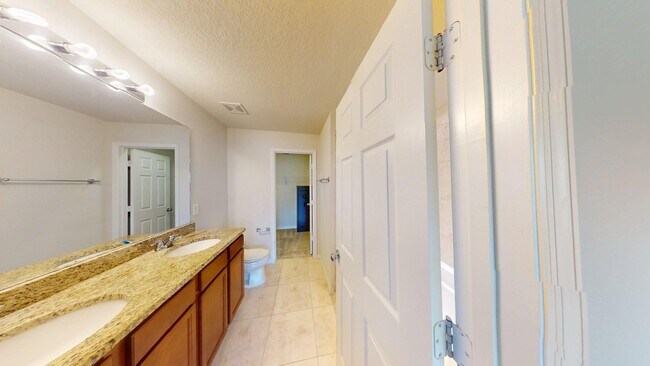 Building Photo - 3 BR 2.5 BA   TOWNHOME  - Bayberry Subdivi...