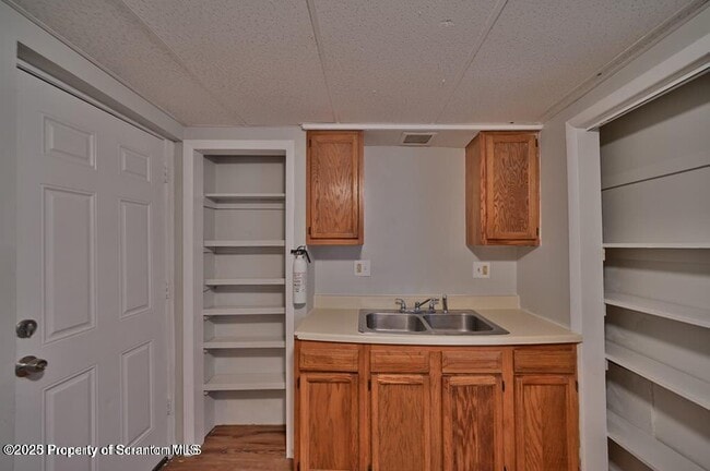 Building Photo - 78 Kidder St
