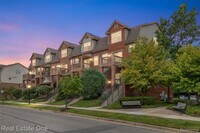 Building Photo - 2847 Barclay Way