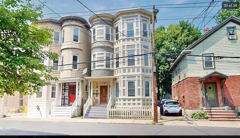 Building Photo - 22 Boynton St