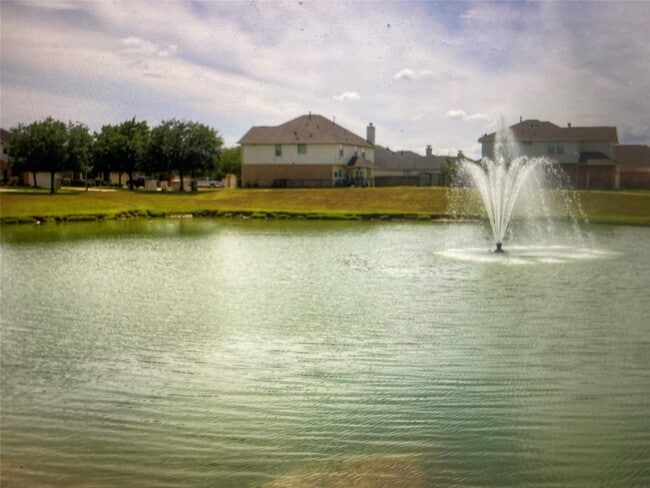 Building Photo - 5 Indian Palms Dr