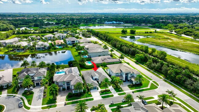 Building Photo - 19886 Meadowside Ln