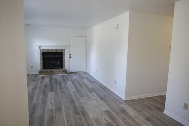 Building Photo - 12300 Rock Canyon Dr