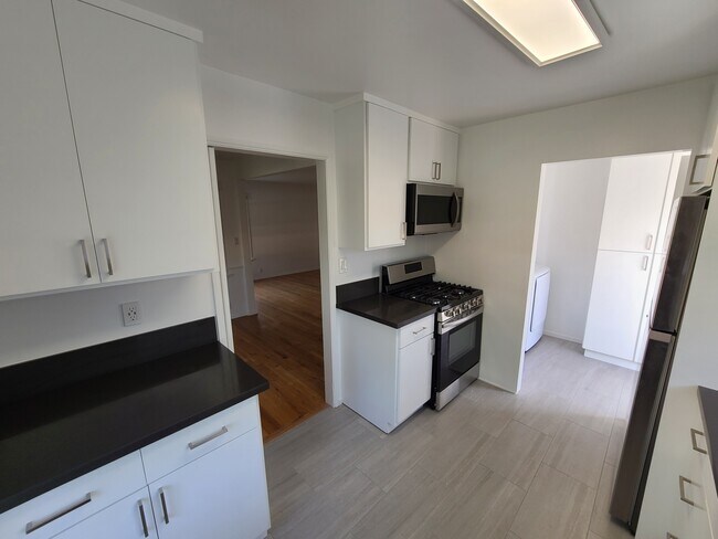 Kitchen to Laundry Room - 8377 Dunbarton Ave