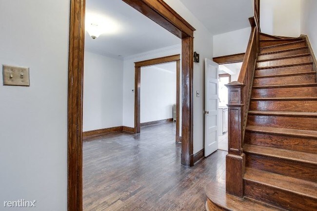 Building Photo - 3 br, 3 bath Townhome - 702 Ingraham St NW