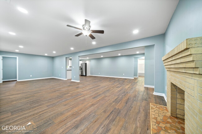 Building Photo - 1247 Cherokee Ave