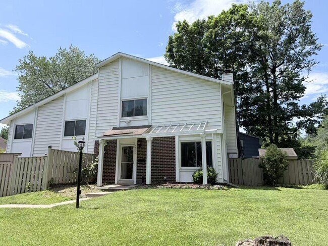 Building Photo - 18711 Paprika Ct