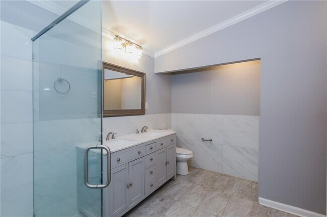 Building Photo - 1277 Goodwin Rd NE