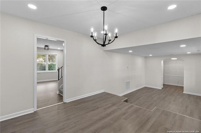 Building Photo - 714 Carnegie Dr