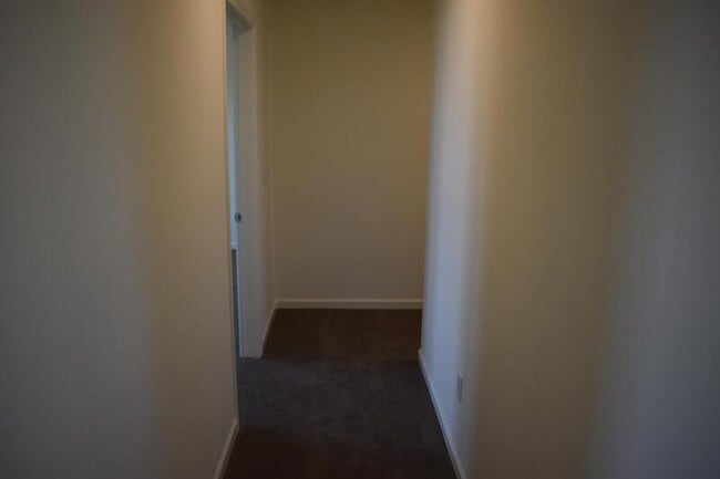 Building Photo - 708 Athena Dr
