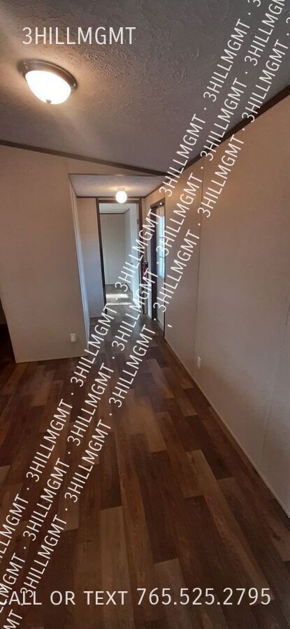 Building Photo - 5600 W Kilgore Ave