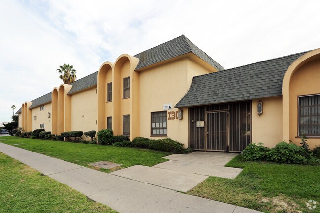 Primary Photo - 130 W Winston Rd