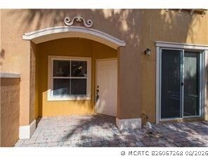 Building Photo - 626 SW 106th Ave