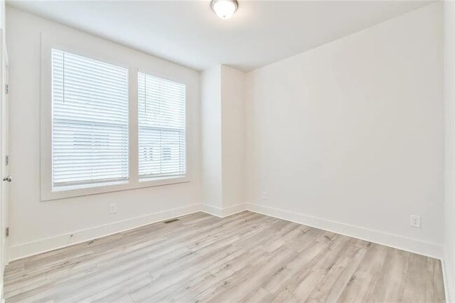 Building Photo - 262 Dilbeck Cir