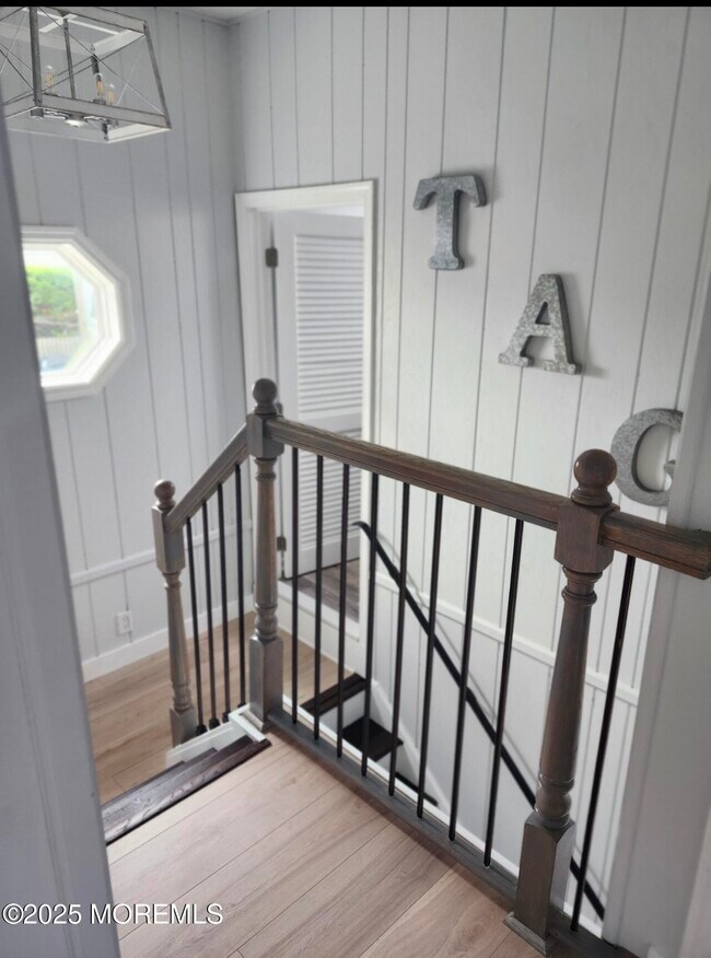 Building Photo - 23 E Surf Way