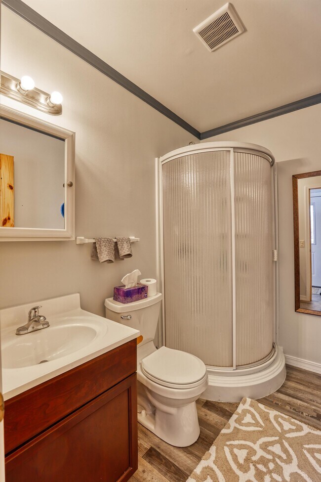 Building Photo - 86 Peno Rd