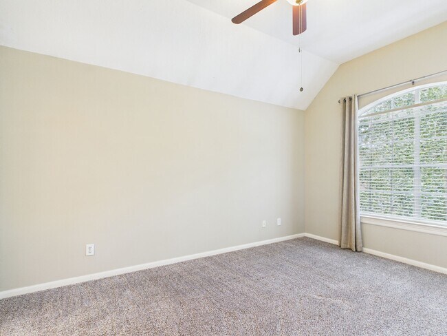 Building Photo - 5006 Fern Garden Ct