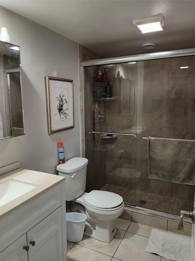 Building Photo - 55 SE 14th St