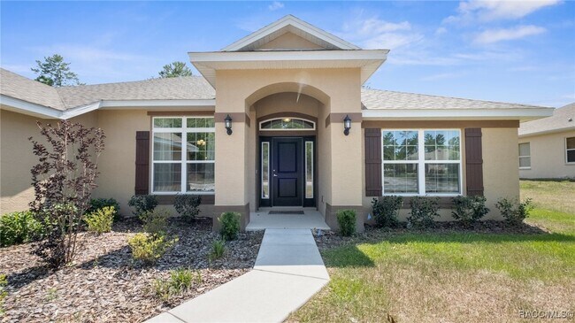 Building Photo - 23 Lone Pine St