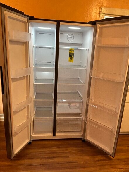 Building Photo - 515 N Garfield Ave