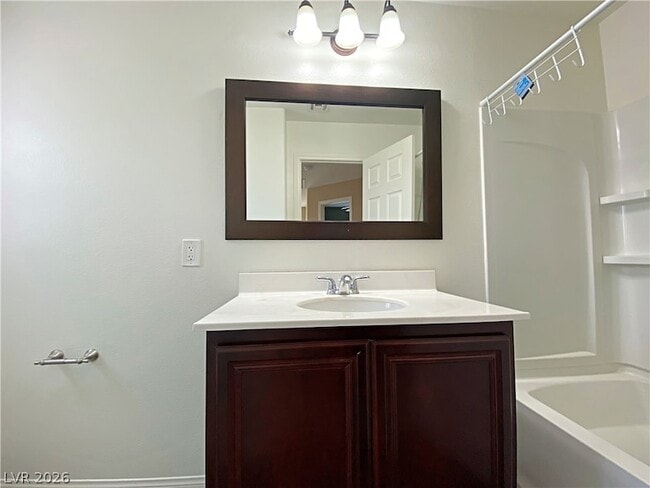 Building Photo - 6496 Robusta Ct