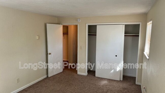 Building Photo - 2704 NW Angelica Dr