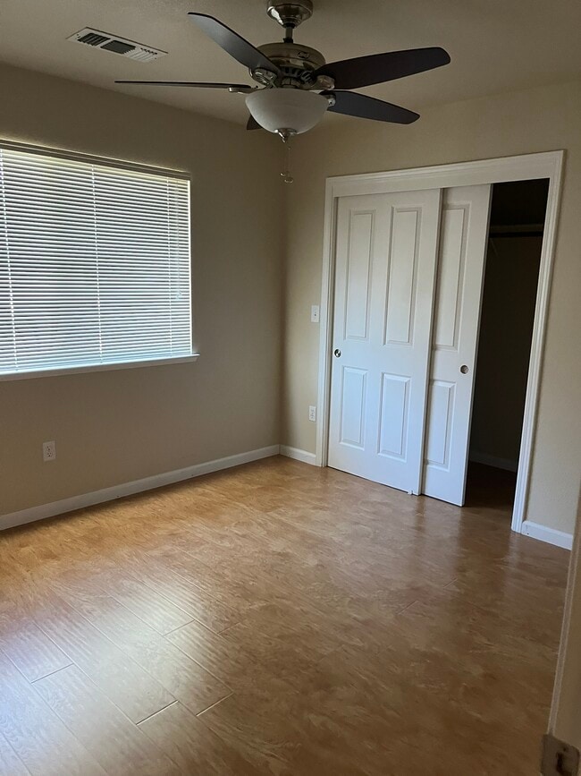 Building Photo - 10099 Elk Grove Florin Rd