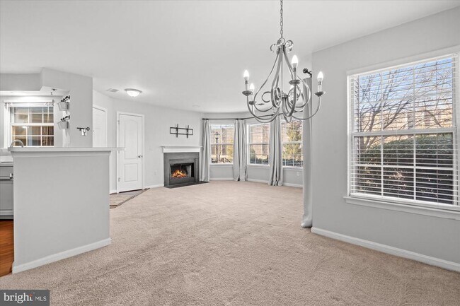 Building Photo - 5600 Willoughby Newton Dr