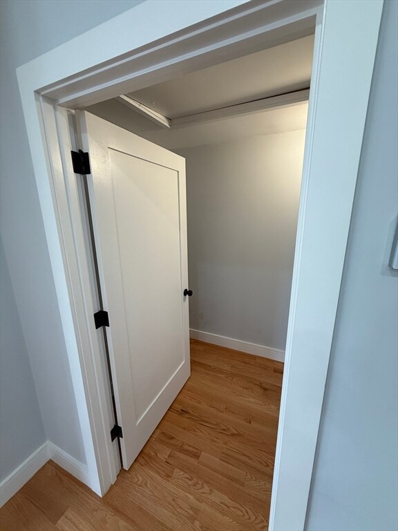 Building Photo - 8 Ford St