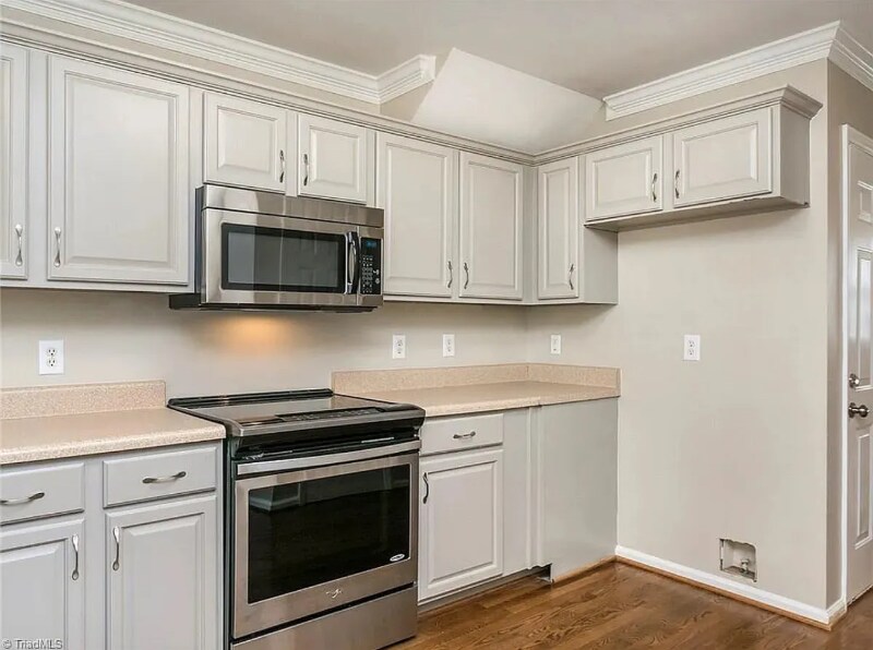 Building Photo - 824 Lockesley Ln