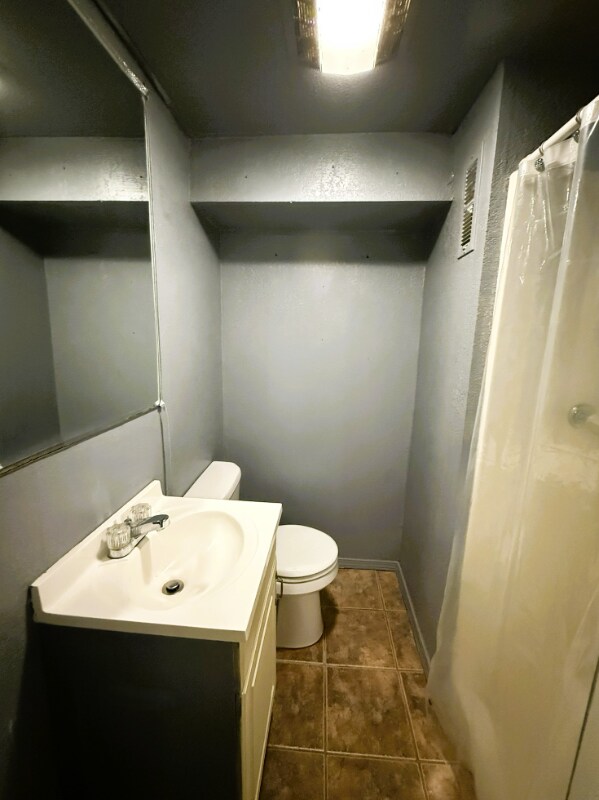 Building Photo - 1114 S Waverly St