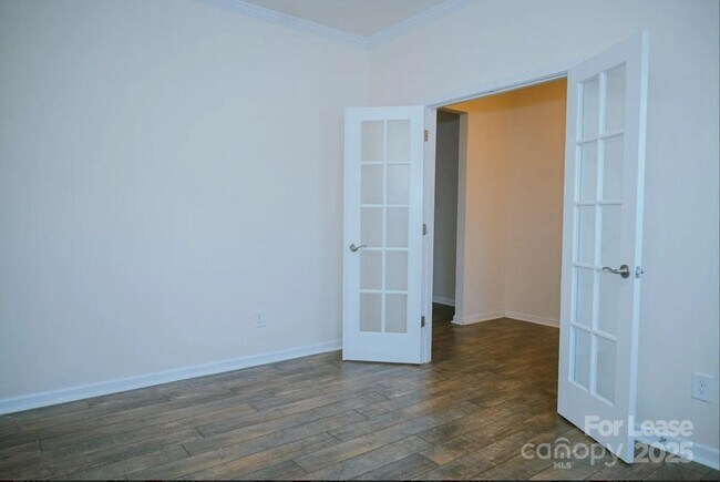 Building Photo - 228 Keating Pl Dr